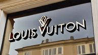Louis Vuitton predstavio prsluk od biljnog krzna, ali i dalje koristi pravo krzno u kolekcijama