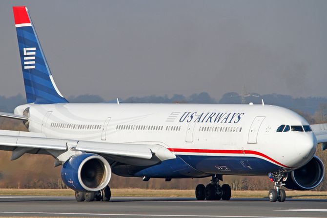 Avion US AIRWAYS A330