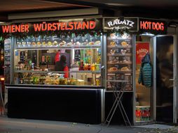 Bečki kiosci sa kobasicama postali deo nematerijalnog kulturnog nasleđa