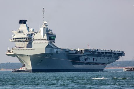HMS Queen Elisabeth HMS Queen Elisabeth