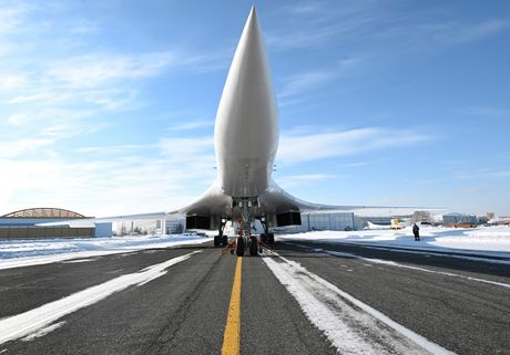 Tupoljev Tu 160M Tupoljev Tu 160M