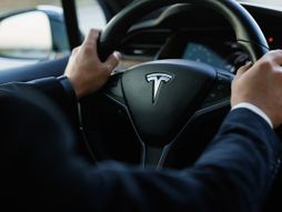 teslino vozilo tesla