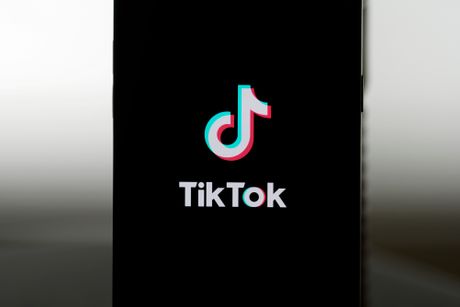 TikTok logo