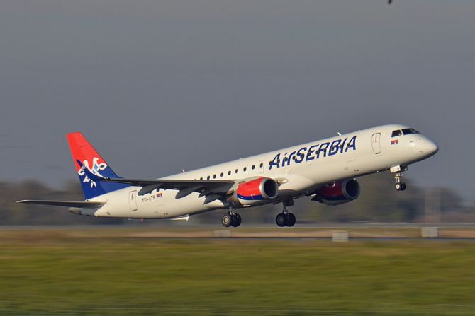 Air Serbia Embraer E190 E195 avion Air Serbia Embraer E190 E195 avion