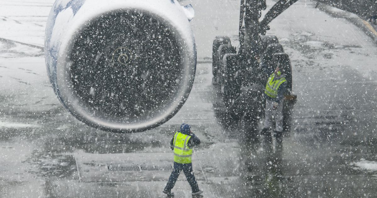 Pista na Aerodromu Beograd ponovo otvorena, saobraćaj se postepeno uspostavlja