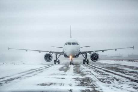 Sneg na aerodromu Sneg na aerodromu
