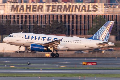 United Airlines A319 United Airlines A319
