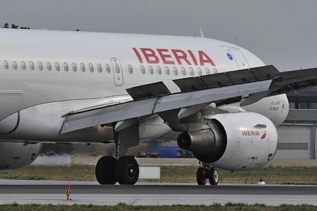 Iberia Airlines Airbus A319, aerodrom Zagreb Iberia Airlines Airbus A319, aerodrom Zagreb