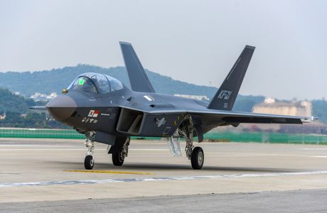 KF-21 BORAMAE KF-21 BORAMAE