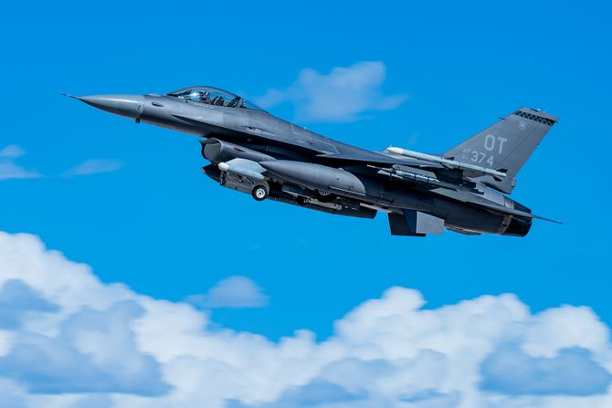 F-16 USAF