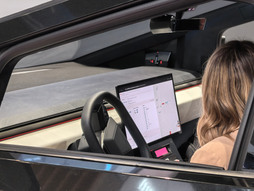 Policijski Tesla Cybertruck