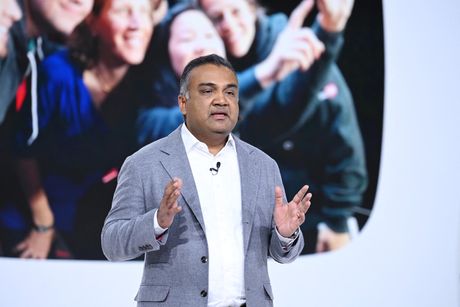 Neal Mohan, Nil Mohan