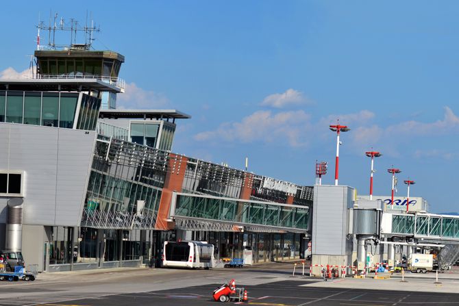 Aerodrom LJubljana Aerodrom LJubljana