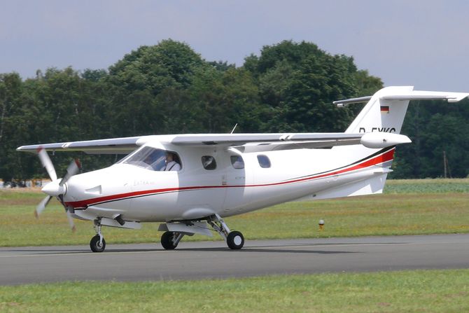 Avion Extra 400 Avion Extra 400
