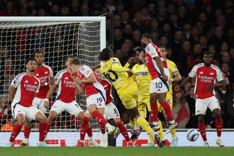 FK Arsenal, FK Kristal Palas