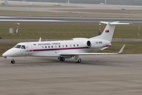 Avio služba Embraer Legacy 600 YU-SRB