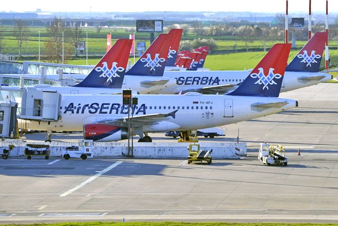 Air Serbia Airbus A319 A320