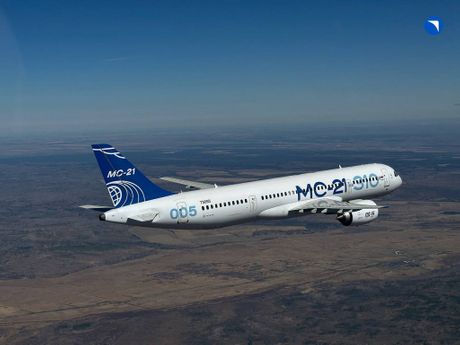 Avion Jakovljev Yakovlev MC 21