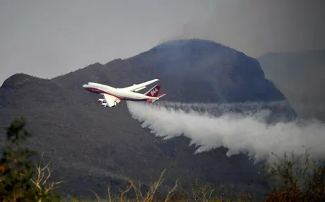 Supertanker avion