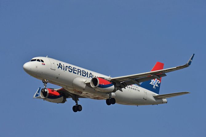 Air Serbia Airbus A320 sharklets YU-APO