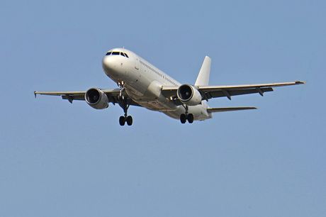 Airbus A320 beli neutral