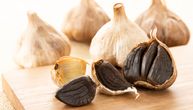 Crni beli luk: Jači od običnog, snižava holesterol, štiti jetru i ima neočekivano sladak ukus