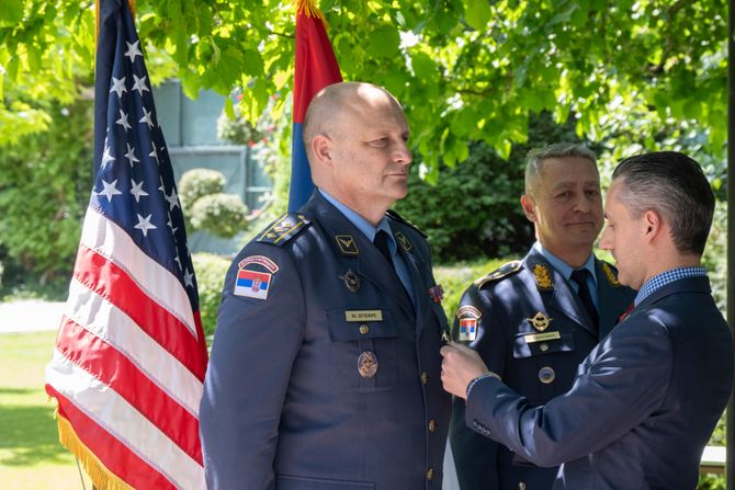 Dodela odlikovanja u Ambasadi SAD