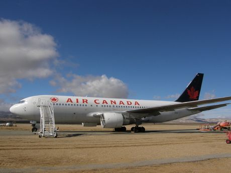 Air Canada Flight 143