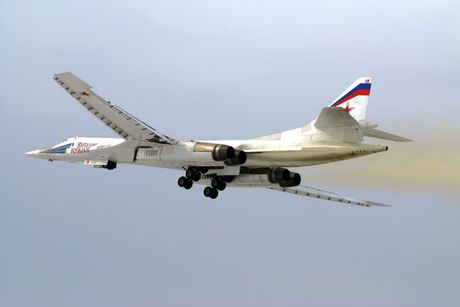 Tupolev Tupoljev Tu-160 bombarder