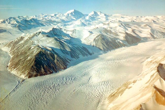 Antarktik,Transantarktičke planine