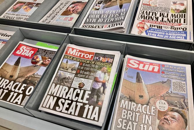 Indija, pad aviona, novine, sedište 11