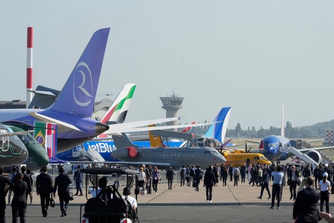 Sajam vazduhoplovstva u Parizu Sajam vazduhoplovstva u Parizu