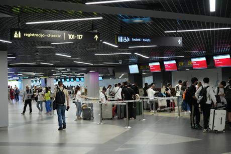 Obilazak Aerodroma Beograd Nikola Tesla BEG Aero