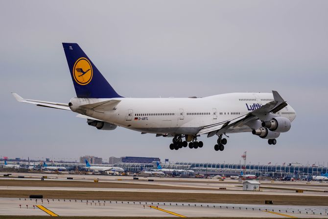 Lufthansa Boeing 747-8