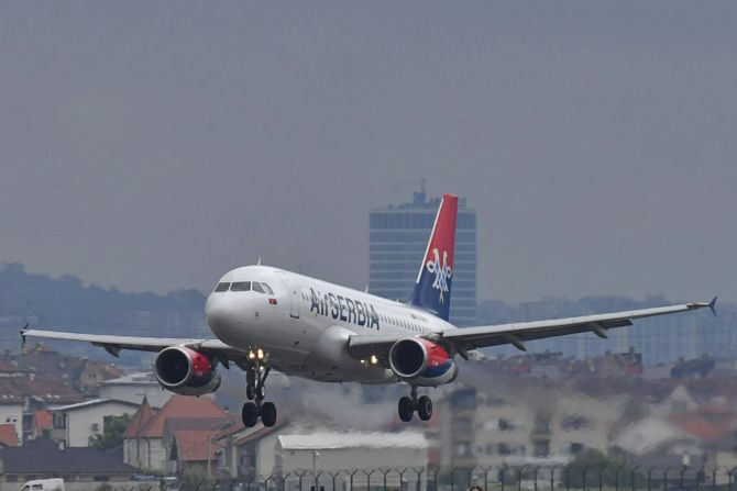 Airbus A319 A320 Air Serbia