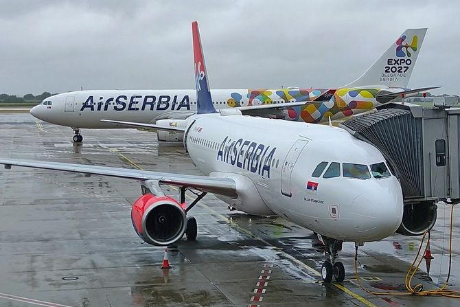 Airbus A319 A320 Air Serbia