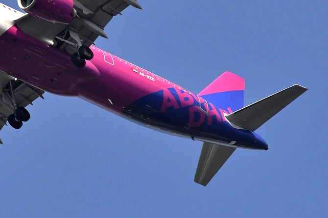 Wizzair Abu Dhabi Airbus A321