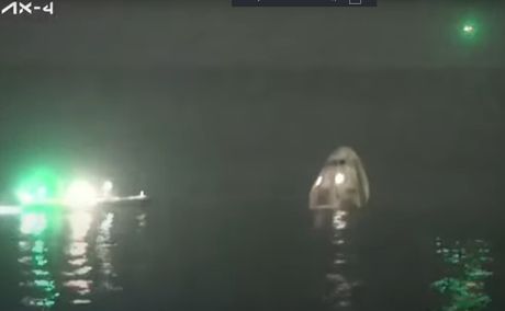 Dragon SpaceX Ax-4