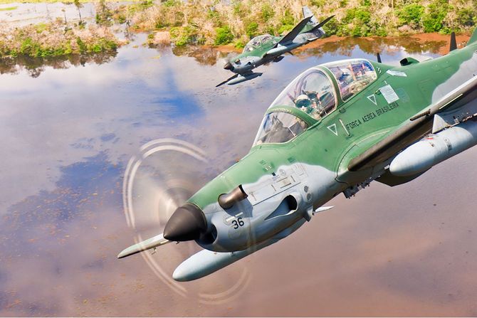 avion Embraer EMB 314 Super Tucano / A-29