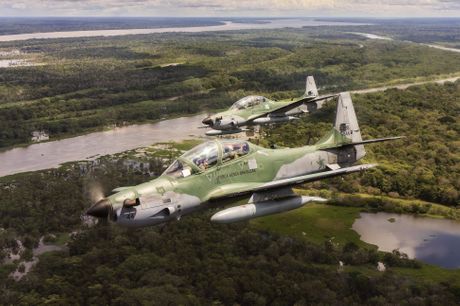 avion Embraer EMB 314 Super Tucano / A-29
