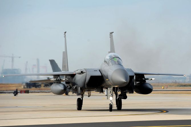 F-15 F-15