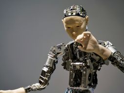 humanoidni robot