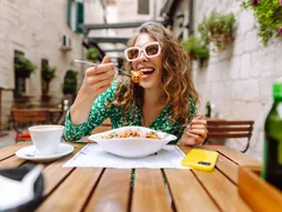 doručak, ručak, devojka, leto, pasta, paradajz, kafa