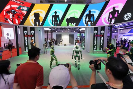 peking, roboti, kina, konferencija