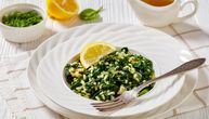 Biseri grčke kuhinje: Mediteranski rižoto sa spanaćem, prazilukom i limunom
