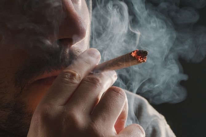 Marihuana, džoint, pušenje