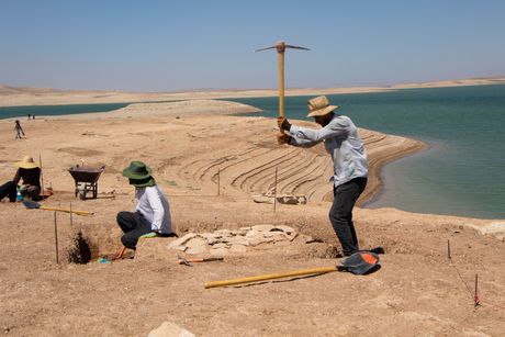Irak, suša, grobnice