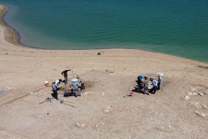 Irak, suša, grobnice