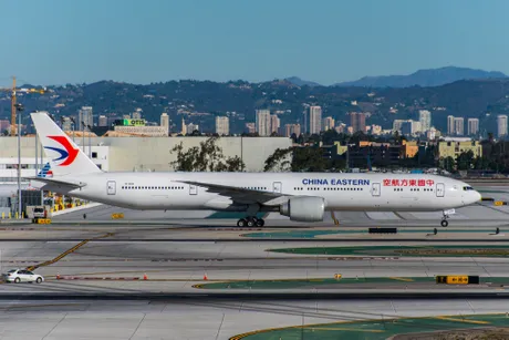 Avion Boing 777 300ER China Eastern Airlines
