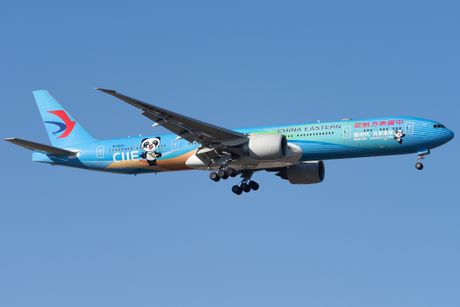 Avion Boing 777 300ER China Eastern Airlines